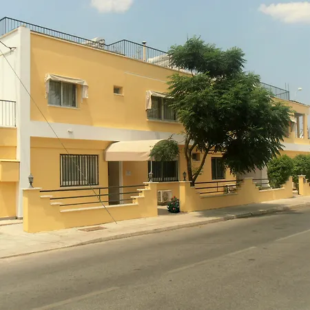 Executive Aparthotel 3*